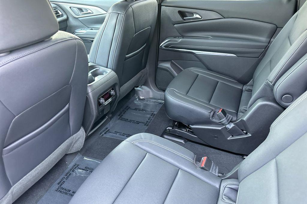new 2026 Chevrolet Traverse car, priced at $45,715