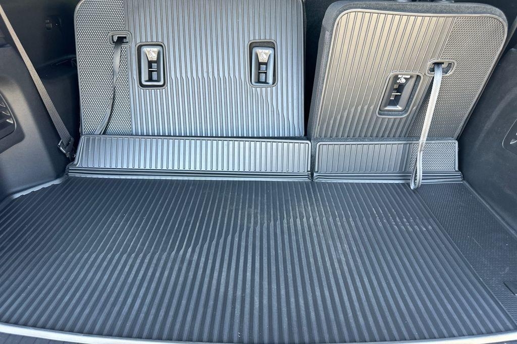 new 2026 Chevrolet Traverse car, priced at $41,415