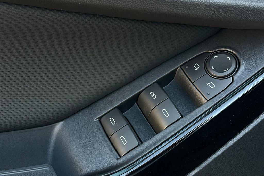 new 2026 Chevrolet Equinox car, priced at $30,744