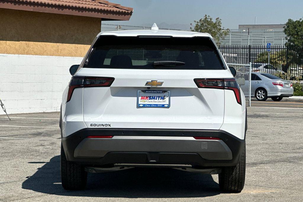 new 2026 Chevrolet Equinox car, priced at $30,744