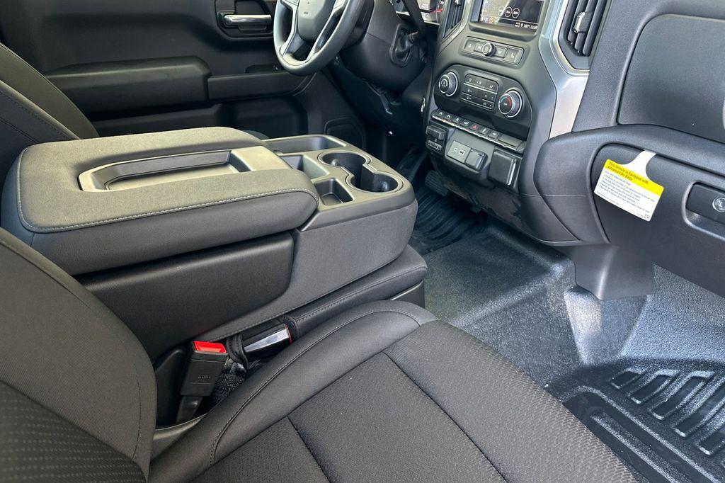 new 2026 Chevrolet Silverado 1500 car, priced at $41,640