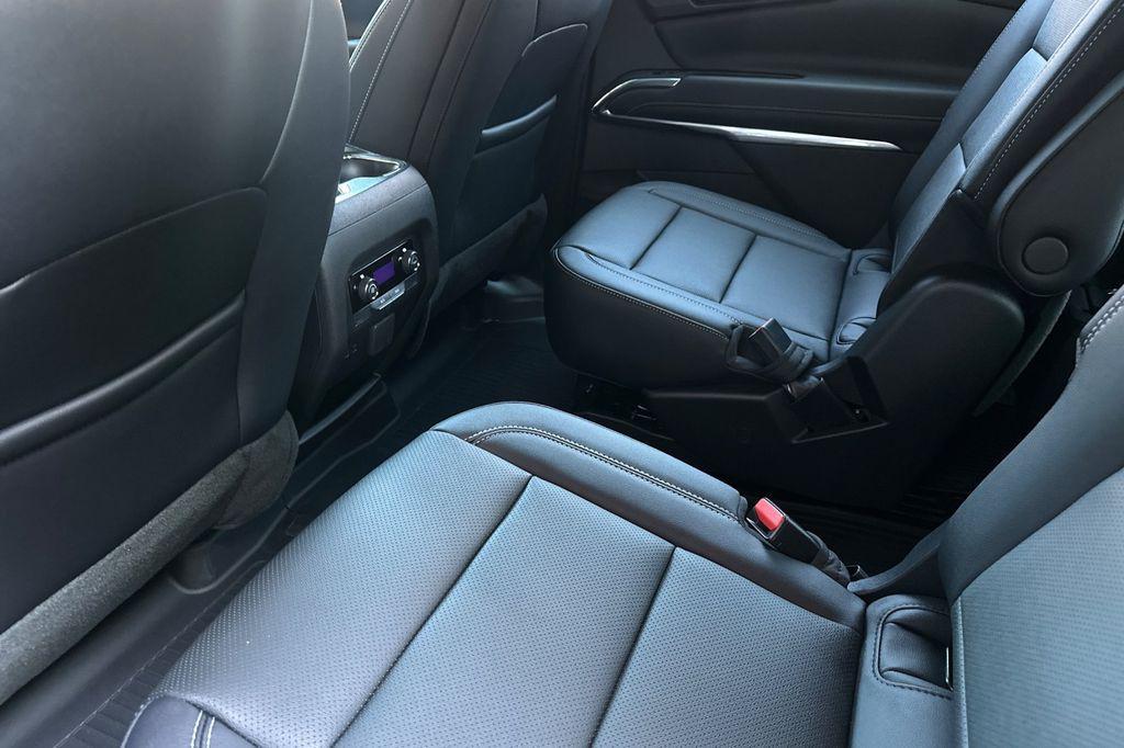 new 2026 Chevrolet Traverse car, priced at $49,590