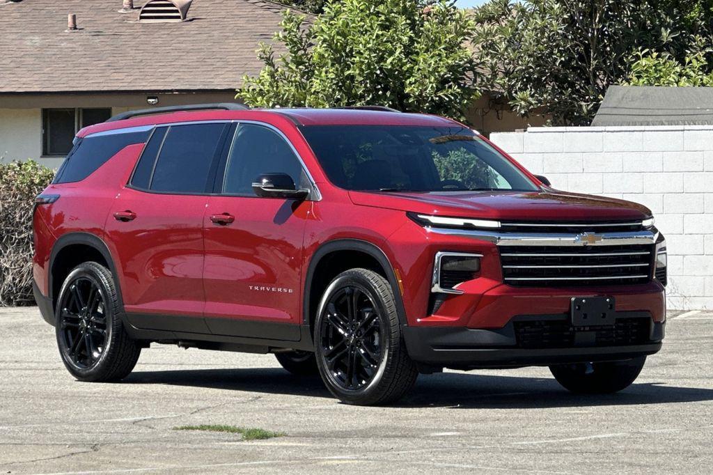 new 2026 Chevrolet Traverse car, priced at $49,590