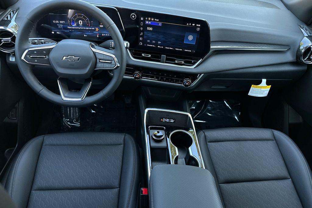 new 2026 Chevrolet Equinox car, priced at $33,585