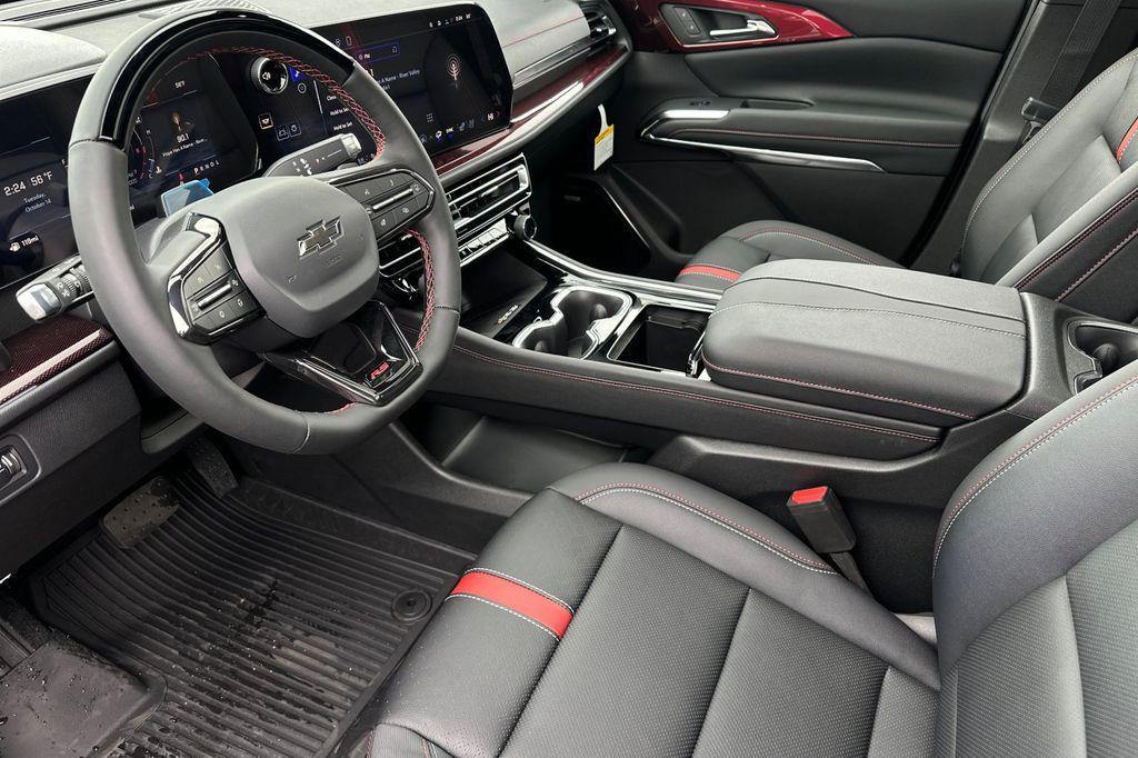 new 2026 Chevrolet Traverse car, priced at $59,220