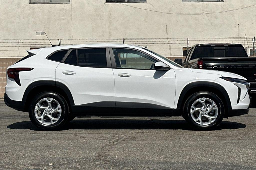 new 2026 Chevrolet Trax car, priced at $24,705