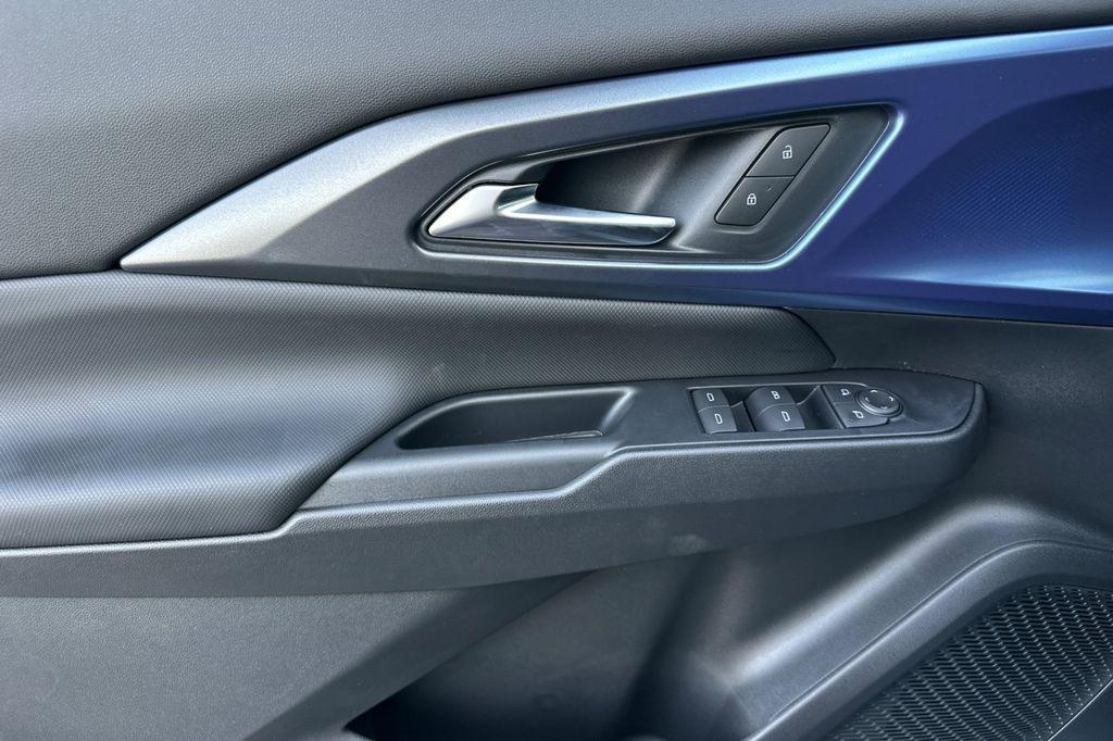 new 2026 Chevrolet Equinox EV car, priced at $44,290