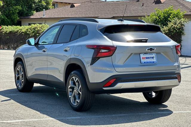 new 2025 Chevrolet Trax car, priced at $24,995