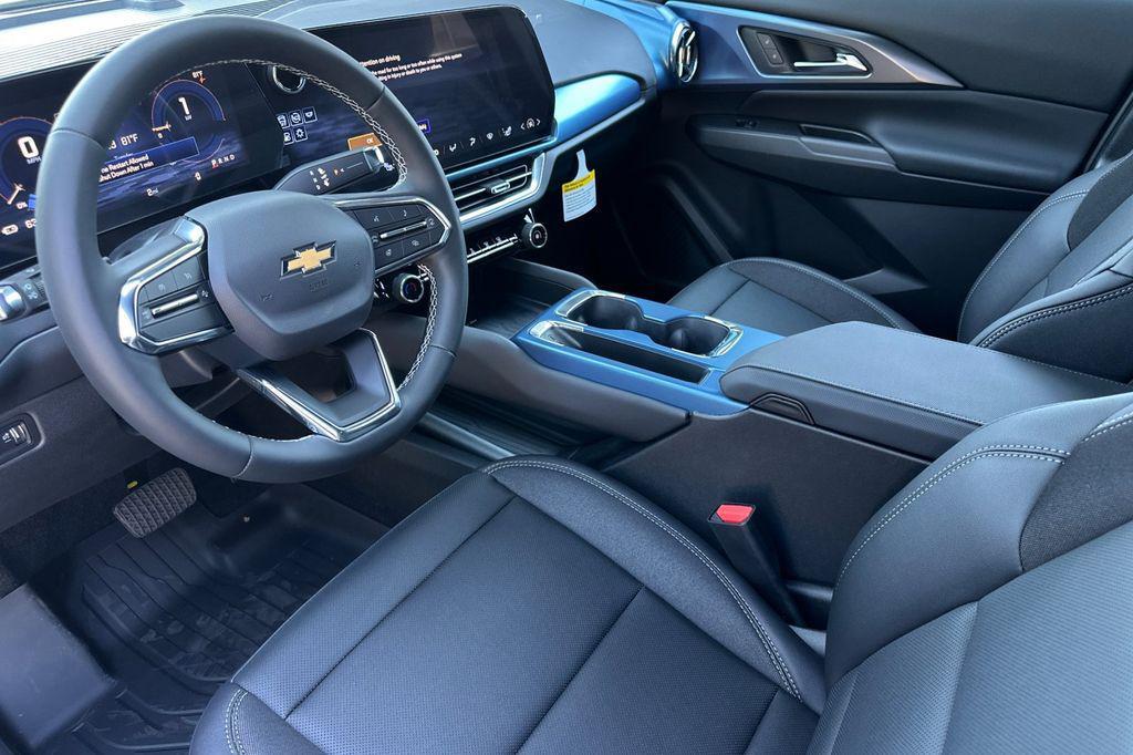 new 2025 Chevrolet Equinox EV car, priced at $31,440