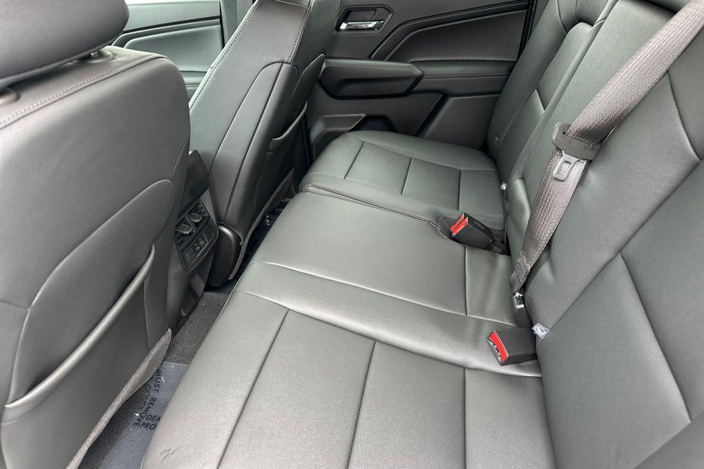 new 2025 Chevrolet Colorado car, priced at $37,560