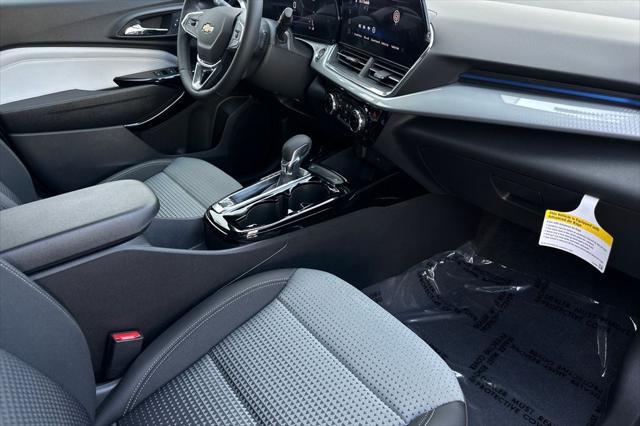 new 2025 Chevrolet Trax car, priced at $21,985