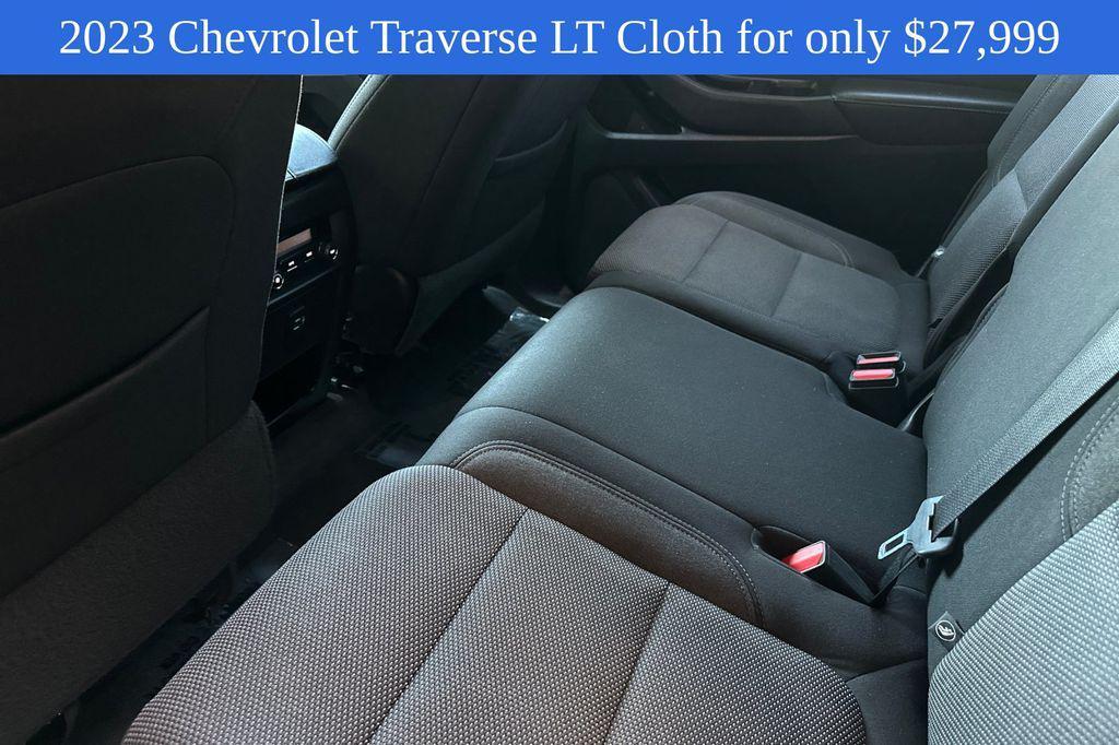 used 2023 Chevrolet Traverse car, priced at $27,999