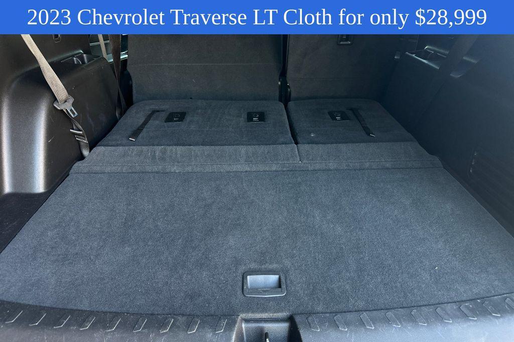 used 2023 Chevrolet Traverse car, priced at $28,999