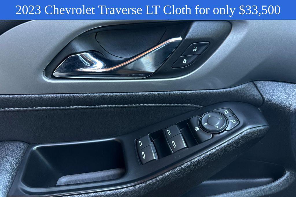 used 2023 Chevrolet Traverse car, priced at $33,500