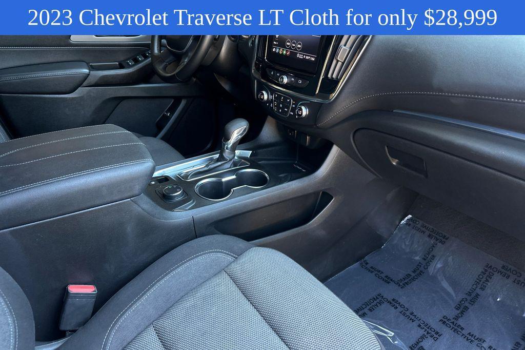 used 2023 Chevrolet Traverse car, priced at $28,999