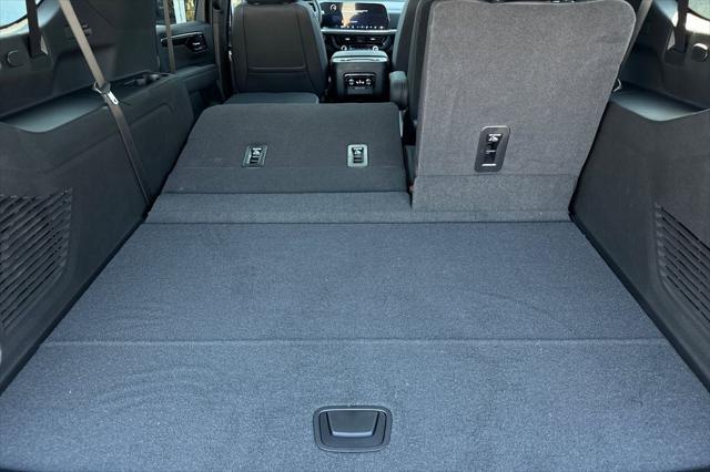 new 2025 Chevrolet Suburban car, priced at $95,110