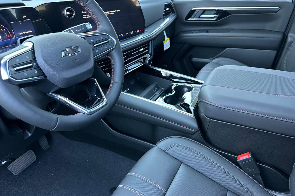 new 2025 Chevrolet Suburban car, priced at $89,610