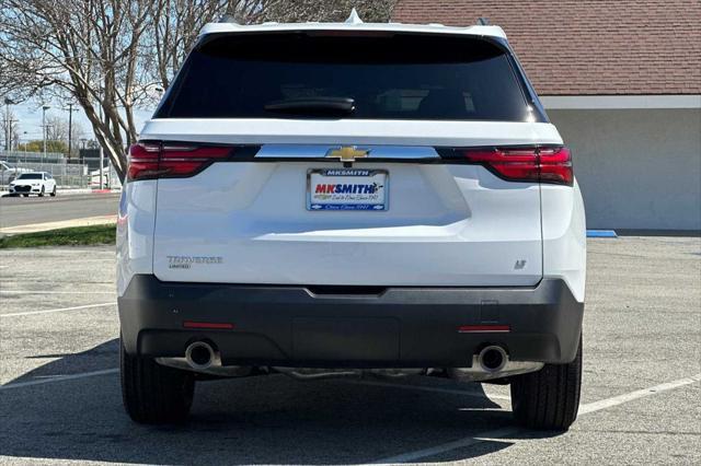 new 2024 Chevrolet Traverse car, priced at $37,090