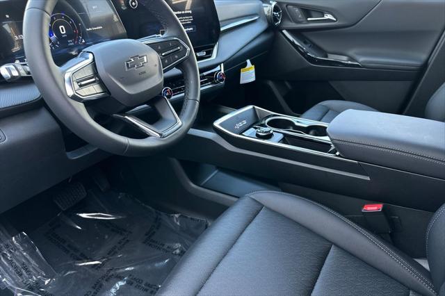 new 2026 Chevrolet Equinox car, priced at $33,090
