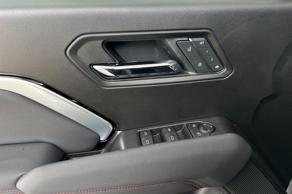 new 2025 Chevrolet Colorado car, priced at $48,460