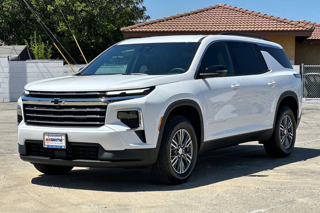 new 2026 Chevrolet Traverse car, priced at $44,140