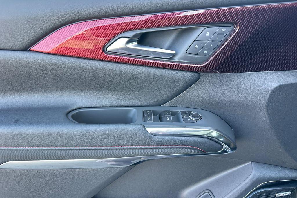 new 2026 Chevrolet Traverse car, priced at $59,395