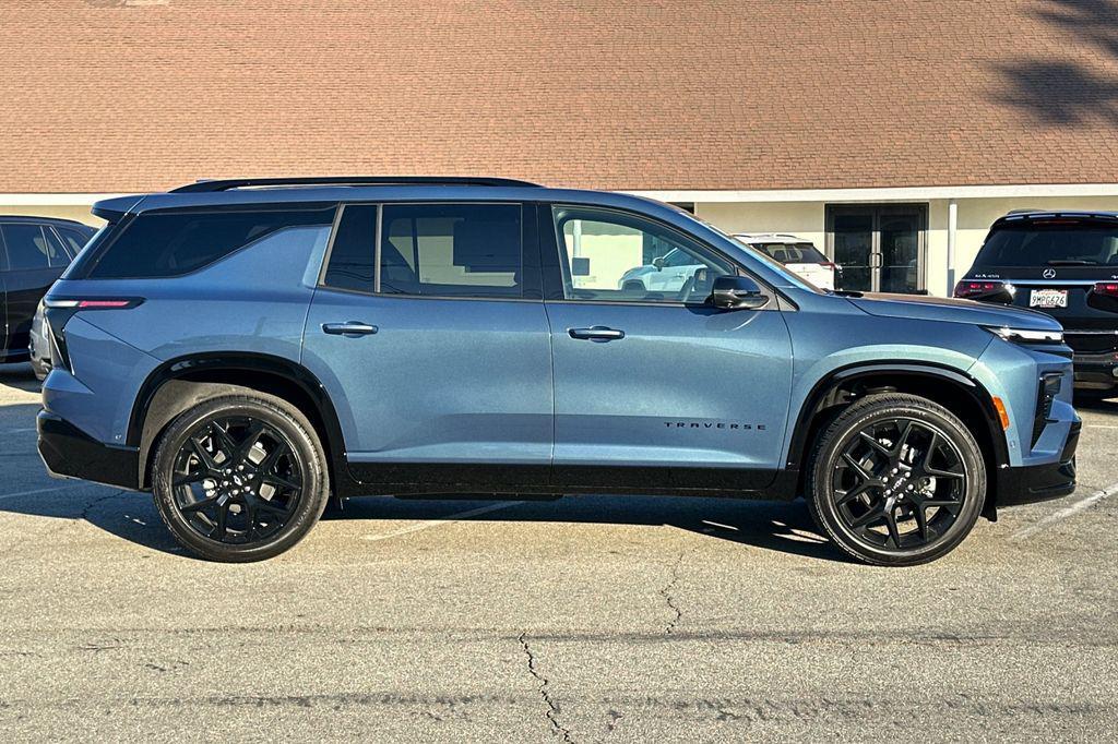 new 2026 Chevrolet Traverse car, priced at $59,395