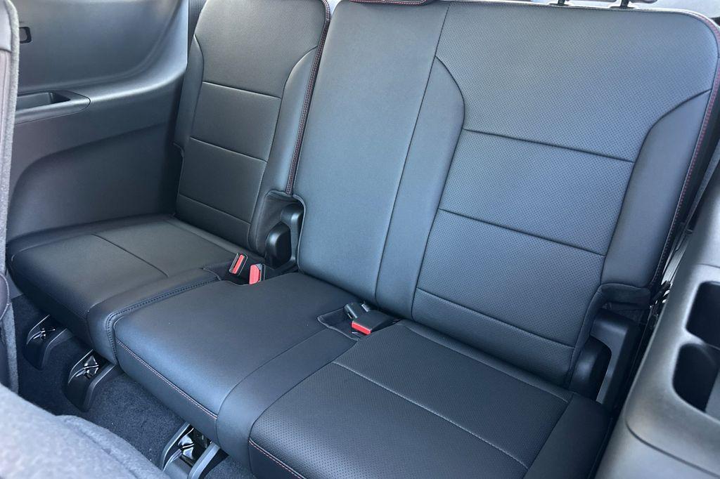 new 2026 Chevrolet Traverse car, priced at $59,395