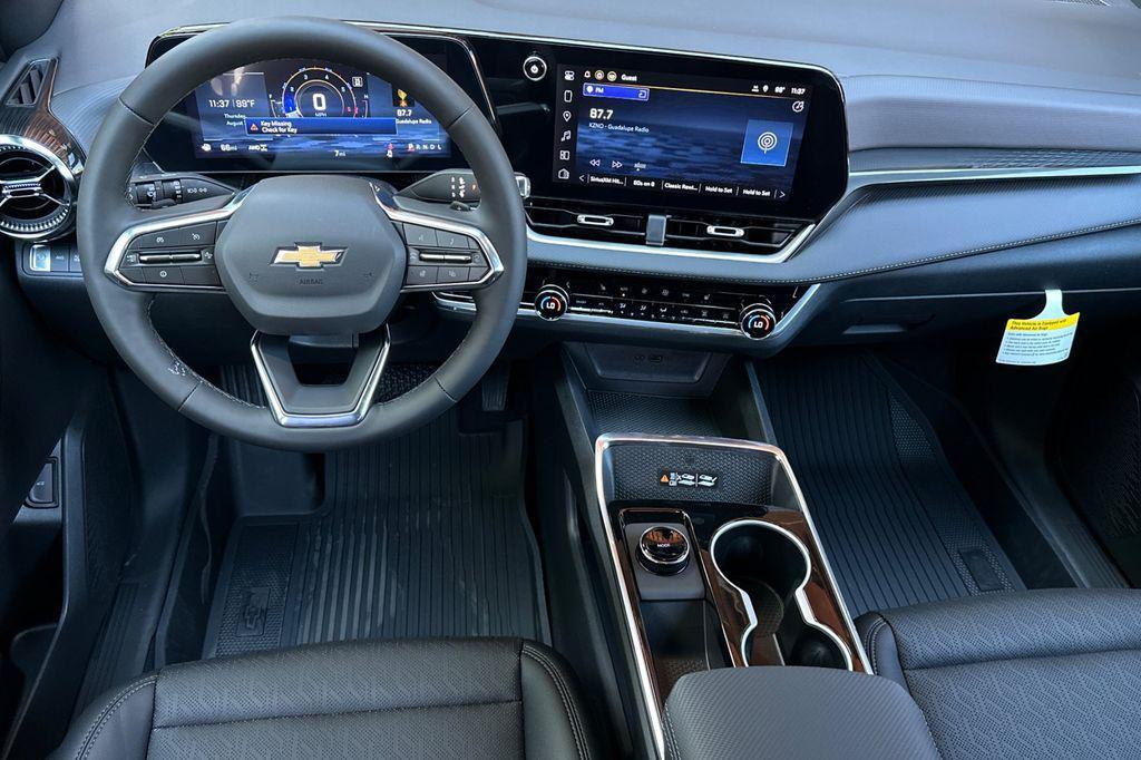 new 2026 Chevrolet Equinox car, priced at $35,315