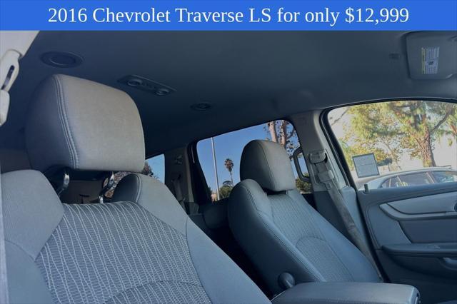 used 2016 Chevrolet Traverse car, priced at $12,999