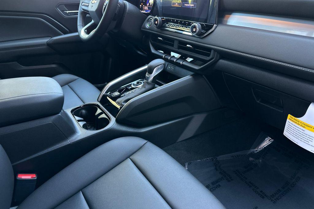 new 2025 Chevrolet Colorado car, priced at $47,055