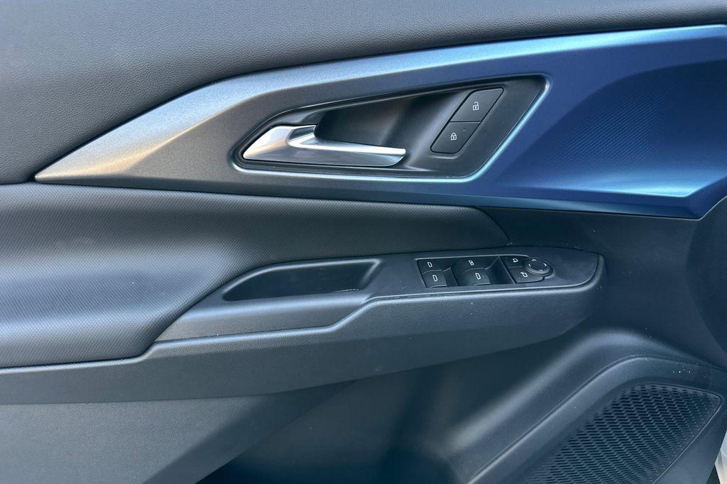 new 2026 Chevrolet Equinox EV car, priced at $40,090