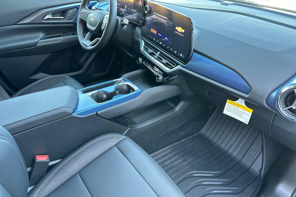 new 2026 Chevrolet Equinox EV car, priced at $40,090