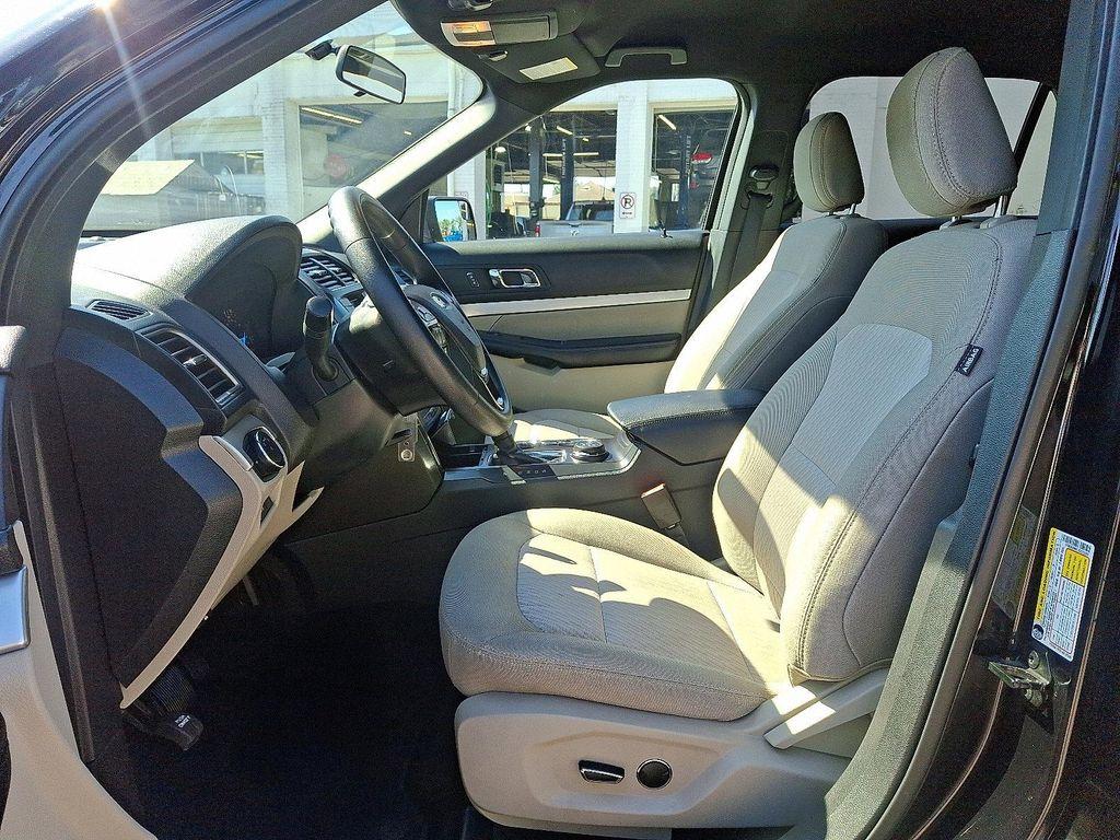 used 2018 Ford Explorer car