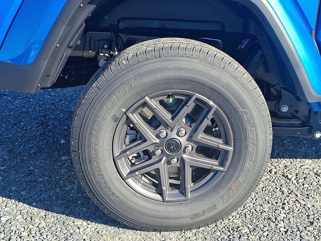 new 2026 Jeep Gladiator car, priced at $51,525