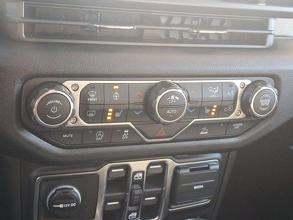 new 2026 Jeep Gladiator car, priced at $51,525