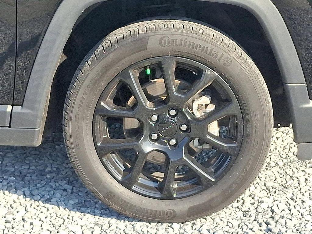 used 2022 Jeep Compass car, priced at $26,900