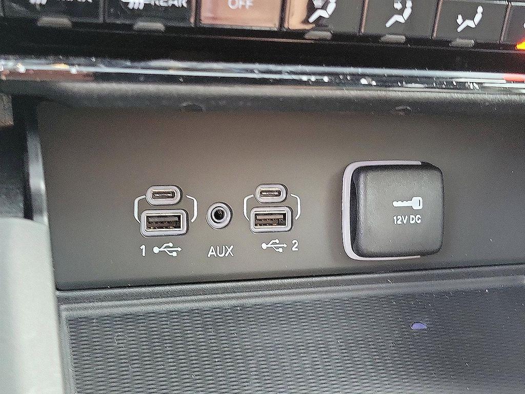 new 2025 Jeep Grand Cherokee L car, priced at $51,125