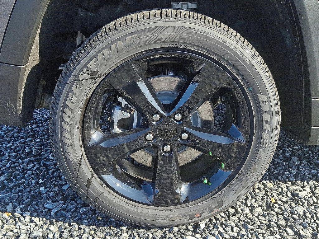 new 2025 Jeep Grand Cherokee L car, priced at $51,125