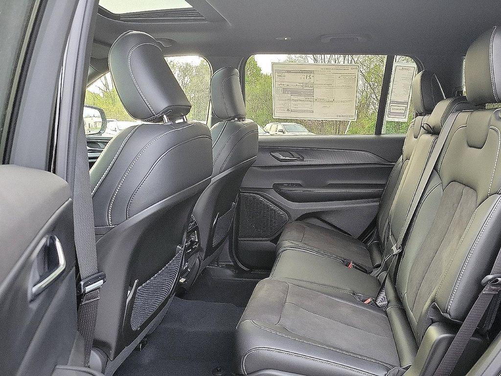 new 2025 Jeep Grand Cherokee L car, priced at $51,125