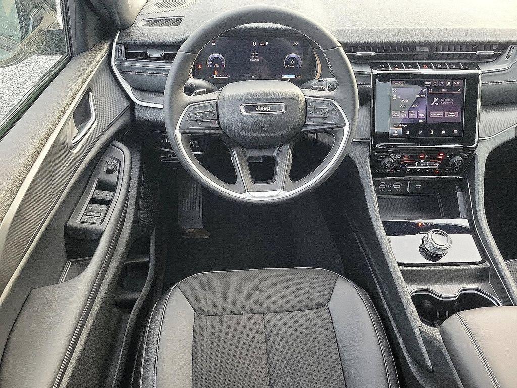 new 2025 Jeep Grand Cherokee L car, priced at $51,125