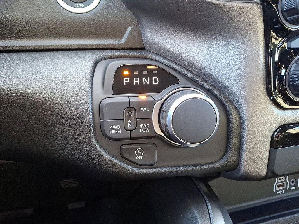 new 2025 Ram 1500 car, priced at $52,555