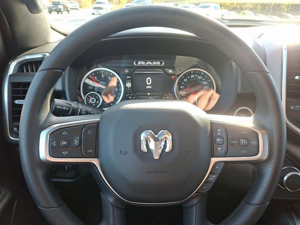 new 2025 Ram 1500 car, priced at $52,555