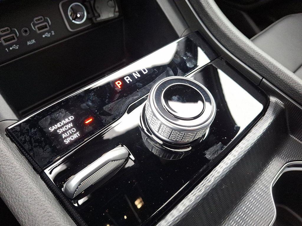 new 2025 Jeep Grand Cherokee car, priced at $52,198