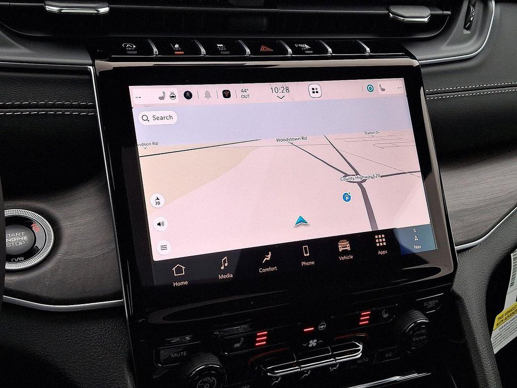 new 2025 Jeep Grand Cherokee car, priced at $52,198