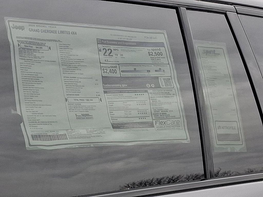 new 2025 Jeep Grand Cherokee car, priced at $52,198