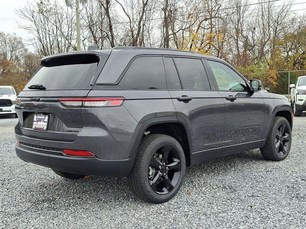new 2025 Jeep Grand Cherokee car, priced at $52,198