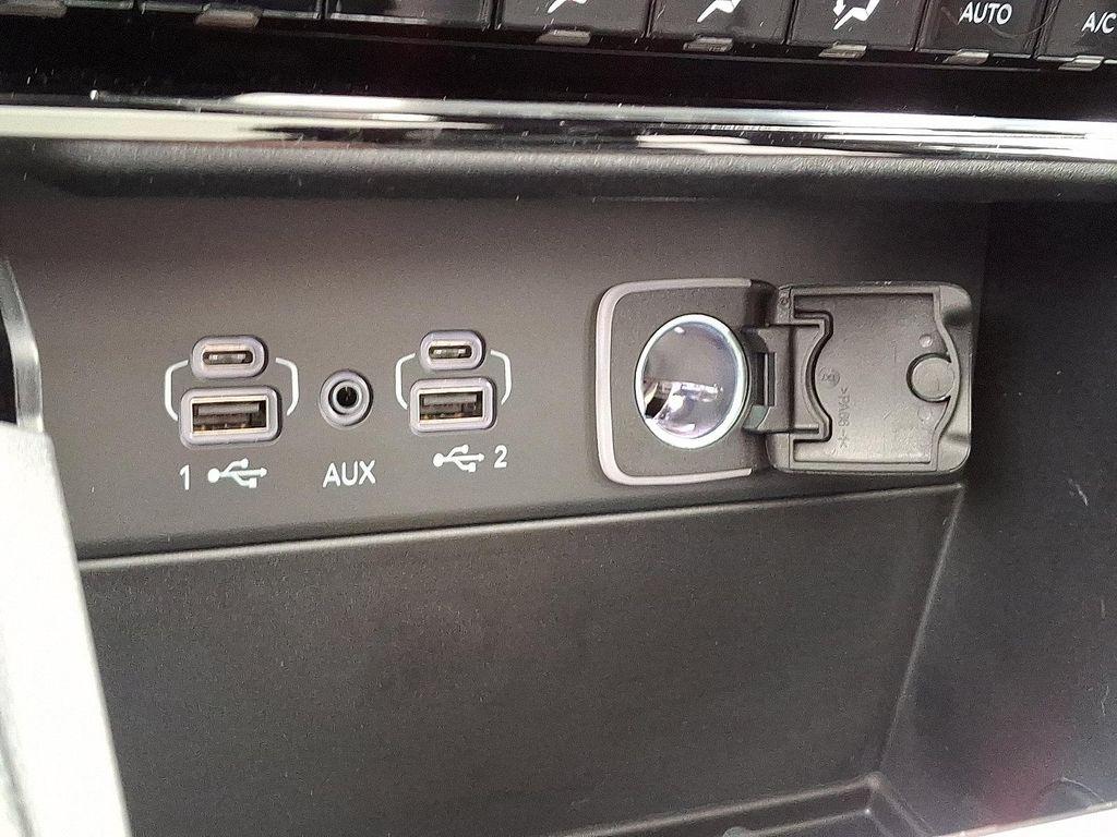 new 2025 Jeep Grand Cherokee car, priced at $52,198