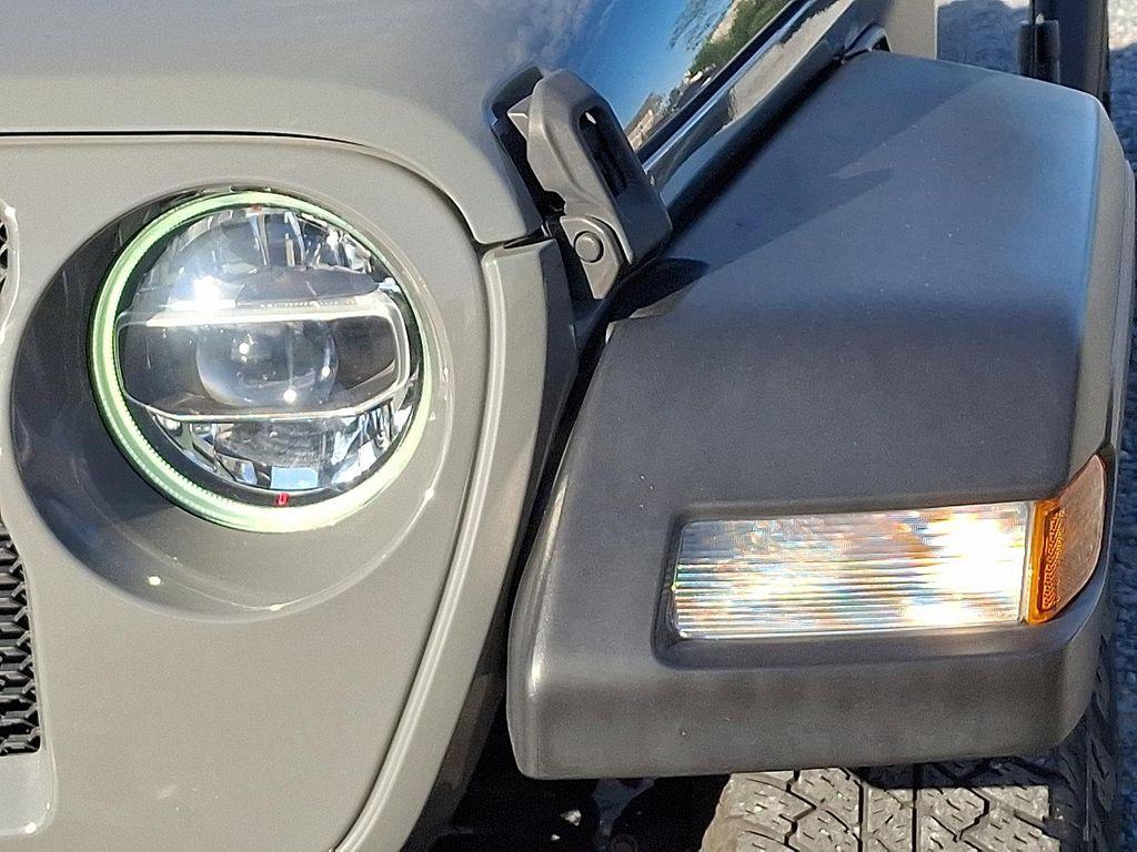 used 2021 Jeep Wrangler Unlimited car, priced at $35,000