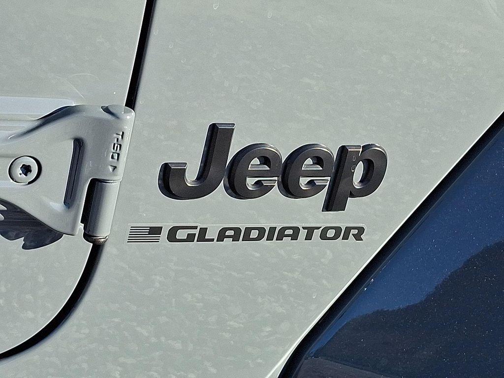 new 2025 Jeep Gladiator car, priced at $49,410